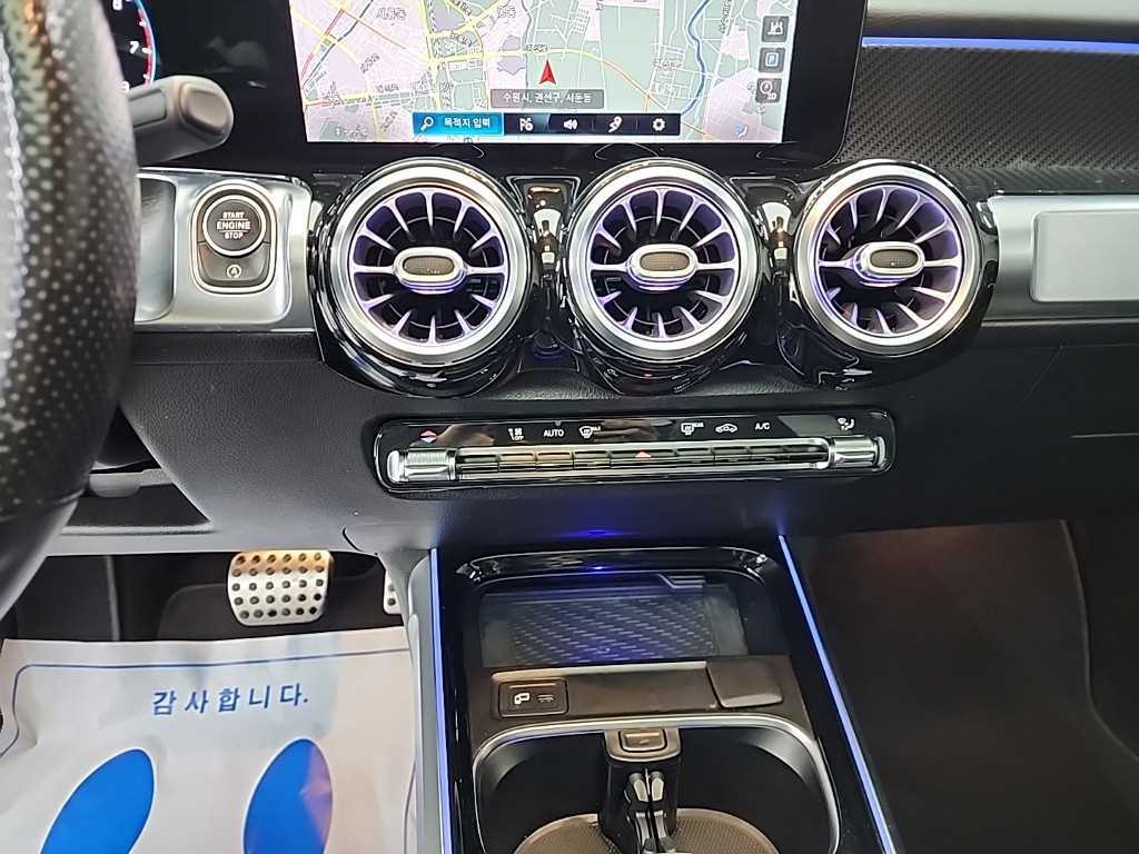 Mercedes Benz GLB Class - Vista 10