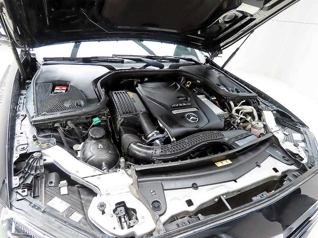 Mercedes Benz E class 2021 Negro - Importación desde Corea - HF Imports Iquique - Foto 19