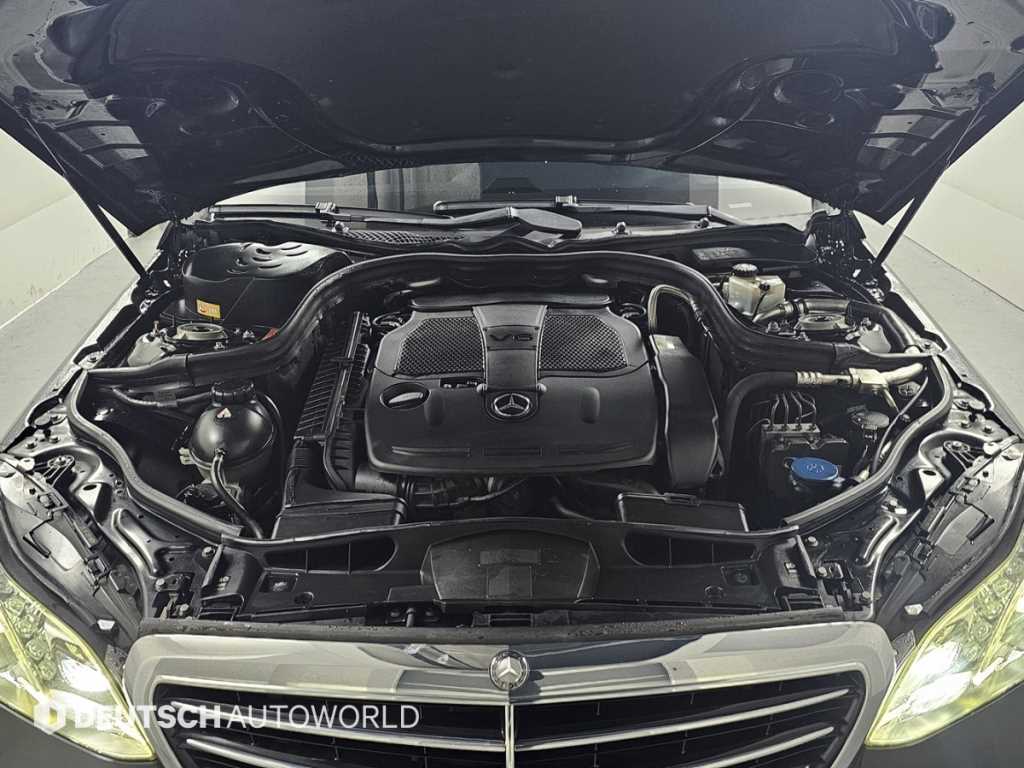 Mercedes Benz E class - Vista 6