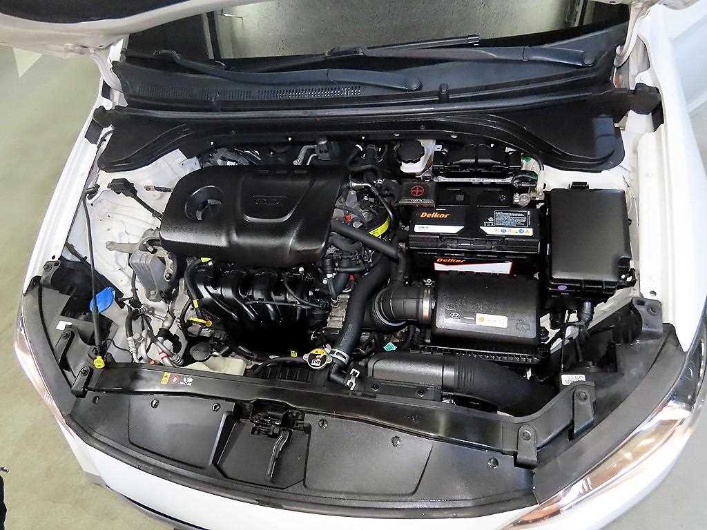 HYUNDAI Avante 2018 Blanco - Importación desde Corea - HF Imports Iquique - Foto 17