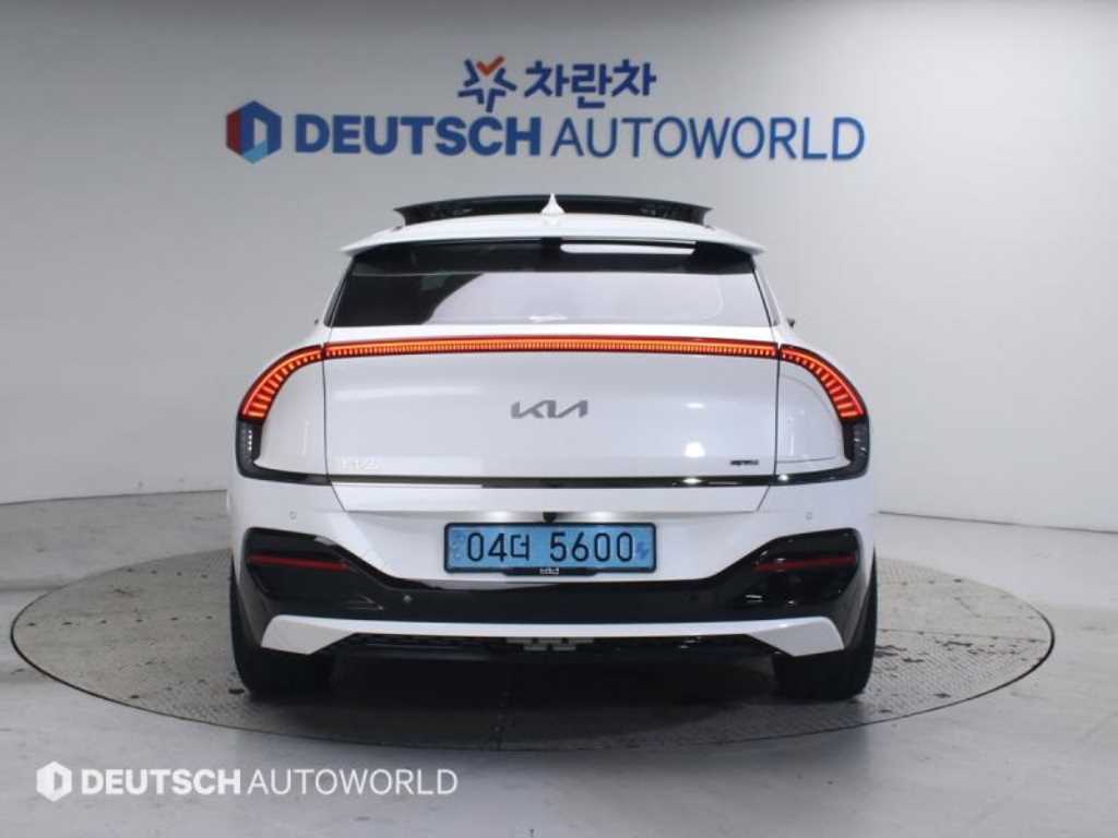 KIA EV6 - Vista 4