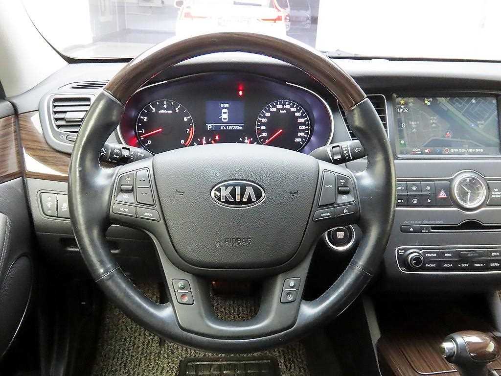 KIA K7 - Vista 7