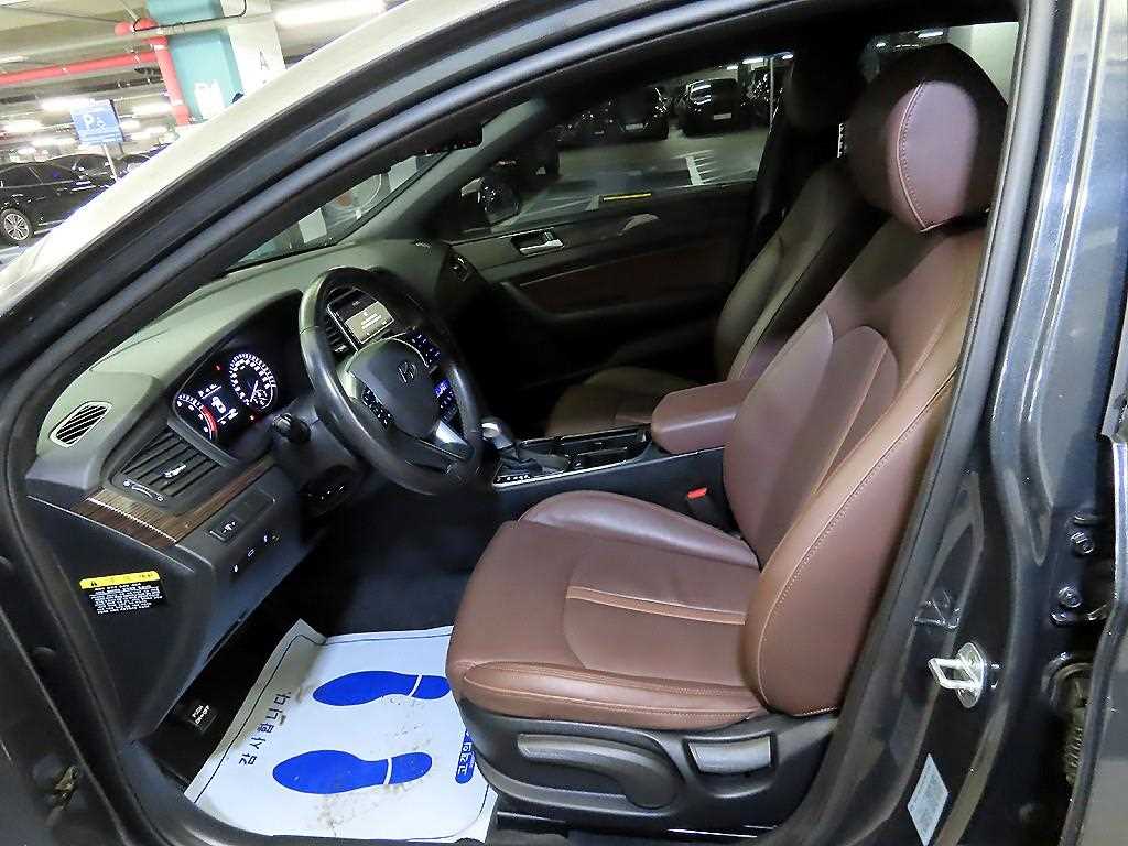 HYUNDAI Sonata - Vista 6