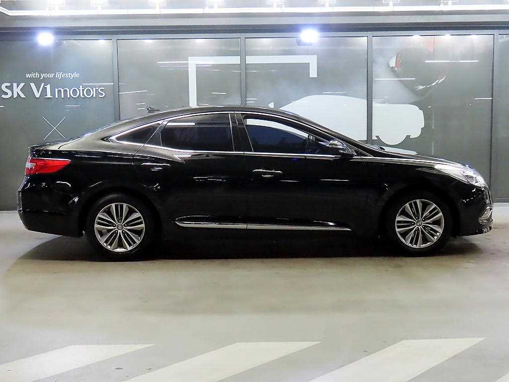 HYUNDAI Grandeur - Vista 3