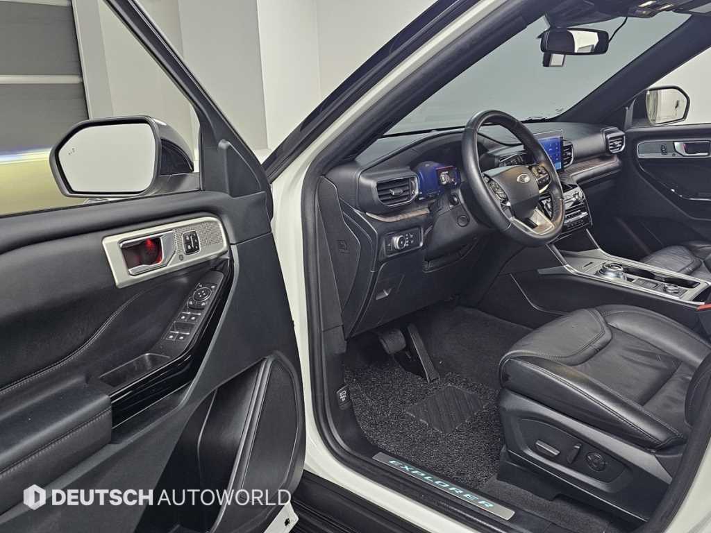 Ford Explorer - Vista 11