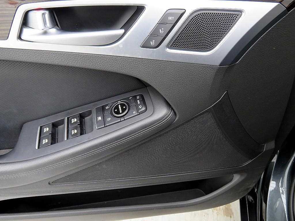 Genesis G80 - Vista 8