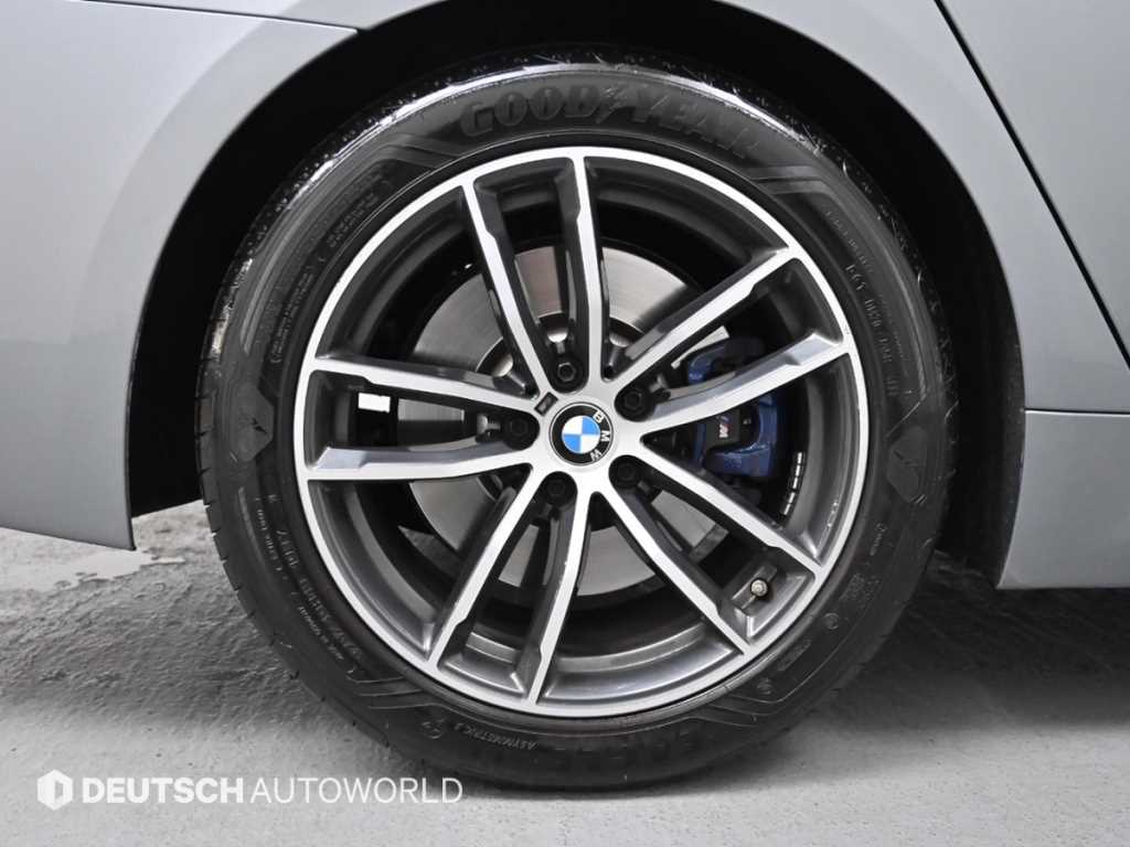 BMW 5 Series - Vista 5