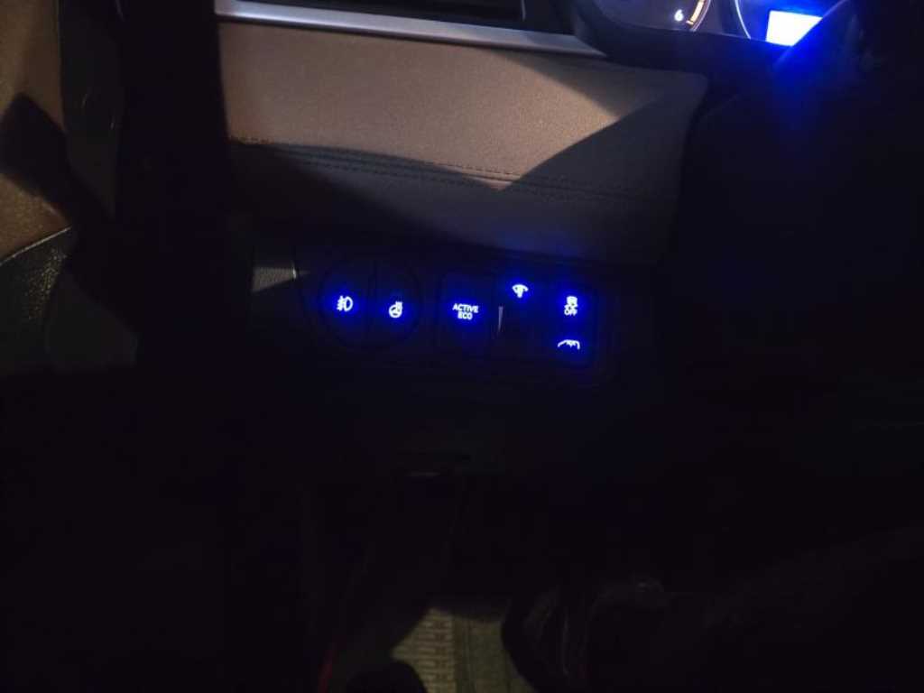 HYUNDAI Starex - Vista 8