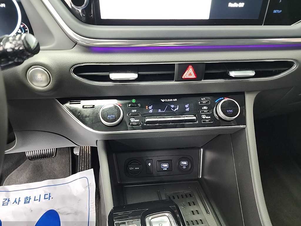 HYUNDAI Sonata - Vista 10