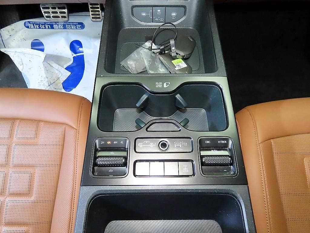 KIA Tasman - Vista 12