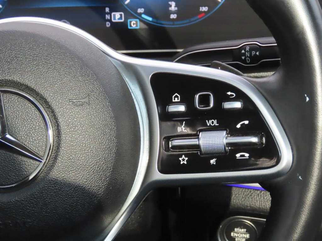 Mercedes Benz GLE Class - Vista 12