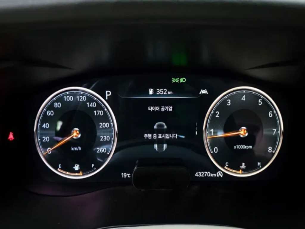 Genesis G70 - Vista 6