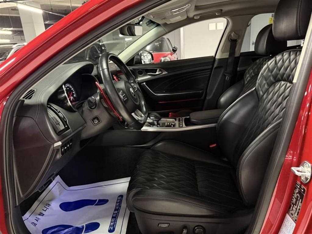 KIA Stinger - Vista 7