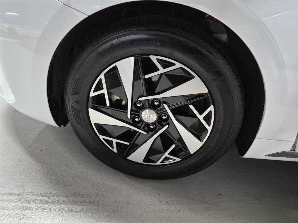 HYUNDAI Grandeur - Vista 5