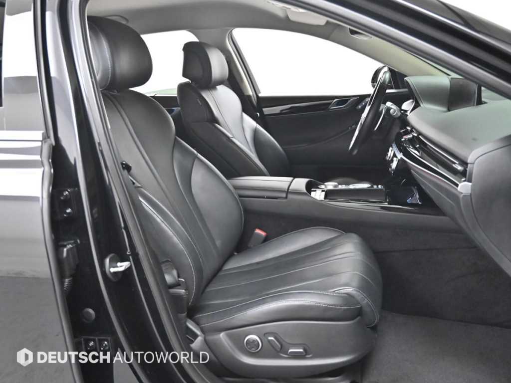 Genesis G80 - Vista 10