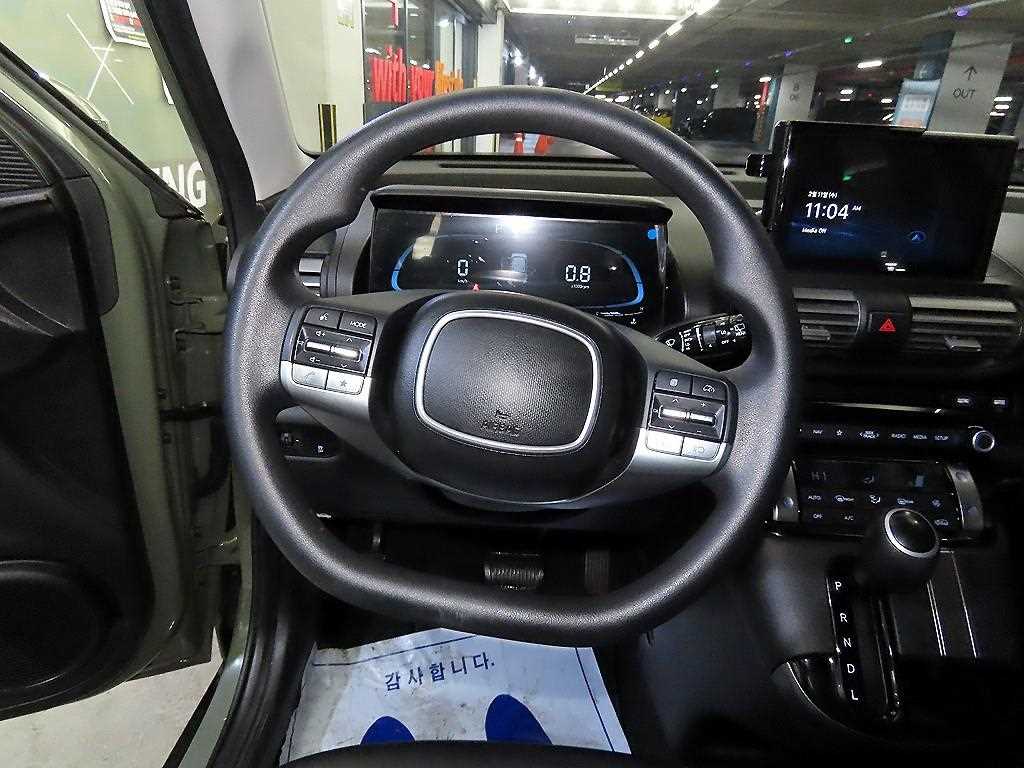 HYUNDAI Casper - Vista 8