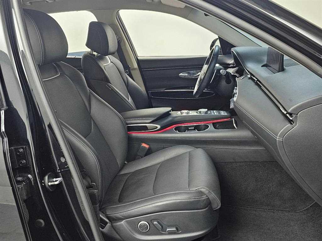 Genesis GV70 - Vista 10