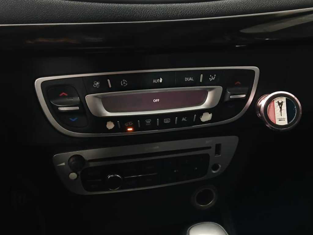 SAMSUNG SM3 - Vista 11