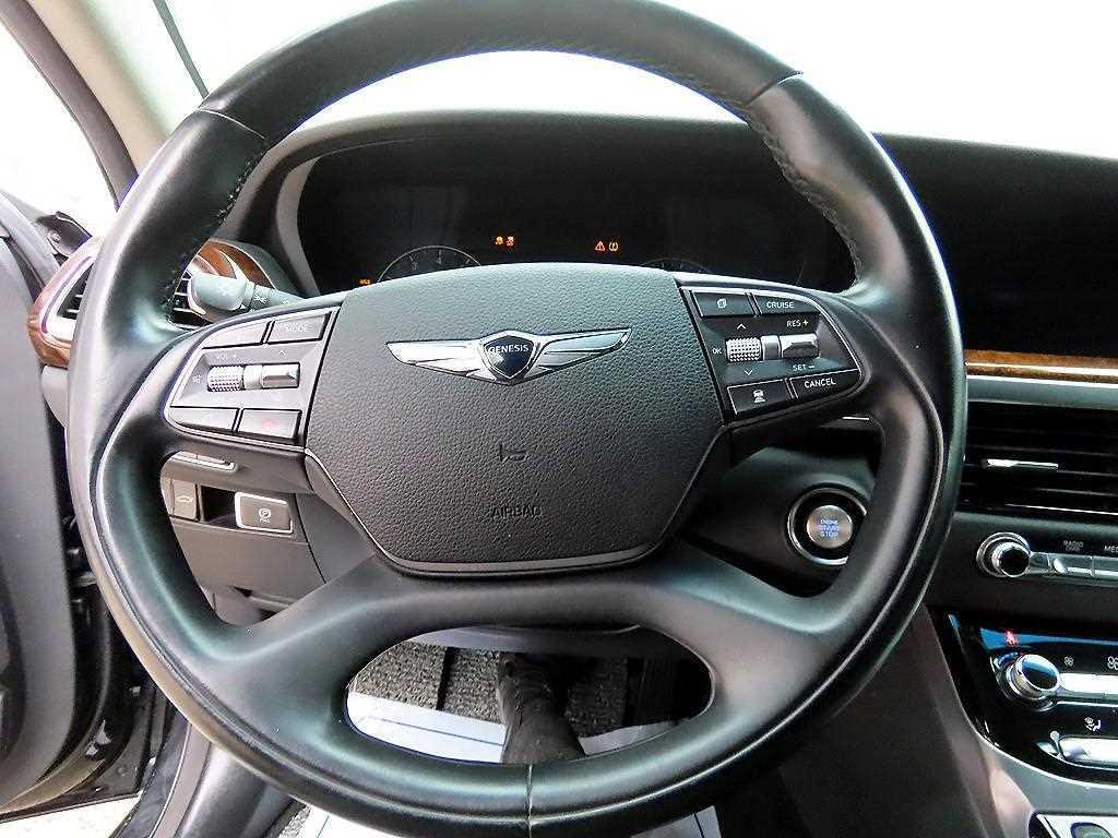 Genesis EQ900 - Vista 8