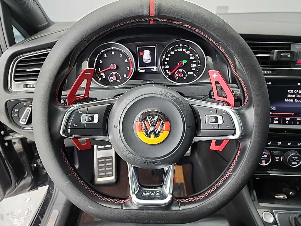 Volkswagen Golf - Vista 9