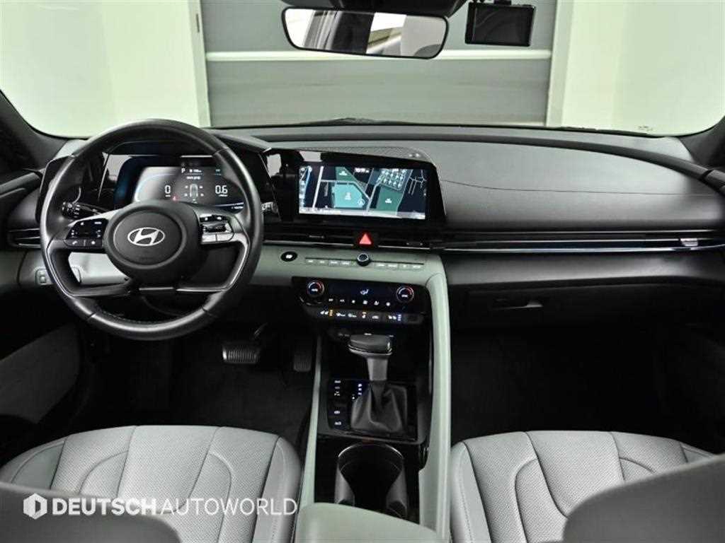 HYUNDAI Avante - Vista 8