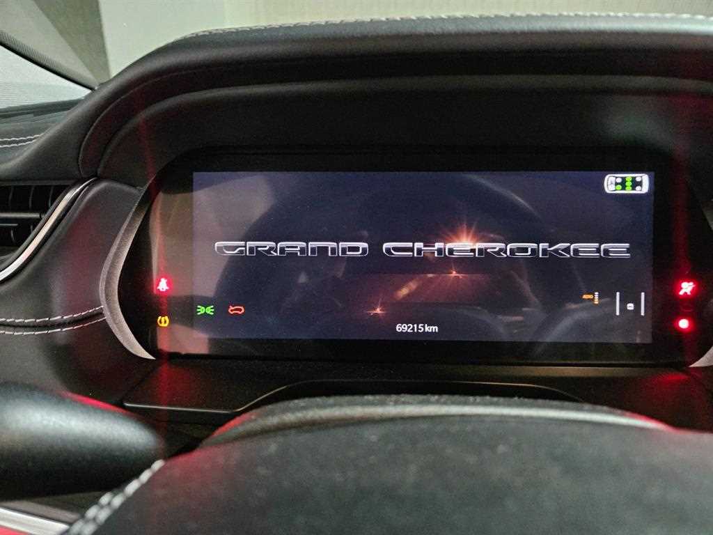 Jeep Cherokee - Vista 10