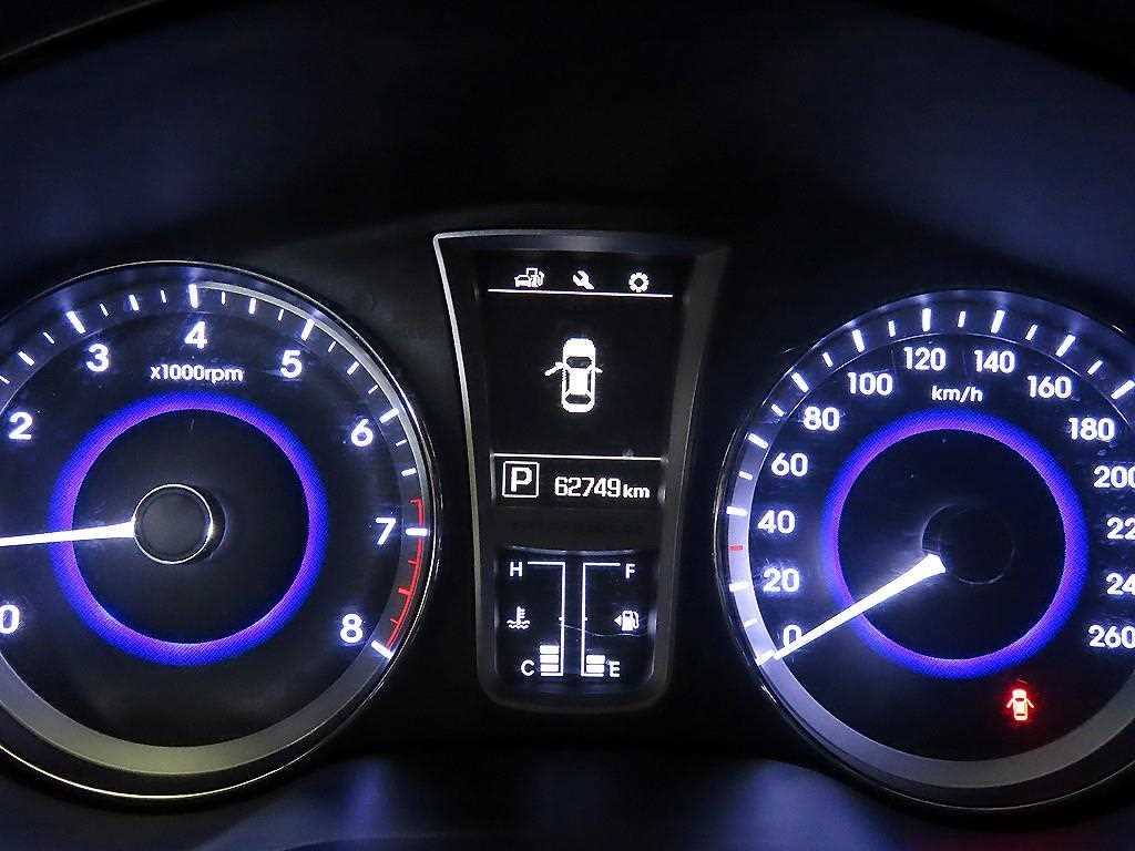 HYUNDAI Grandeur - Vista 9