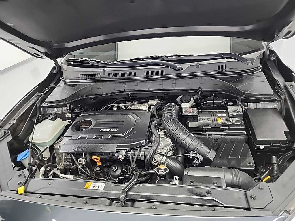 HYUNDAI Kona - Vista 5