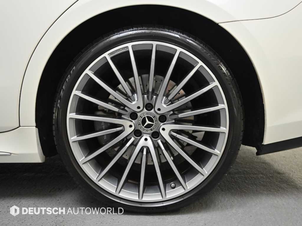 Mercedes Benz S Class - Vista 5