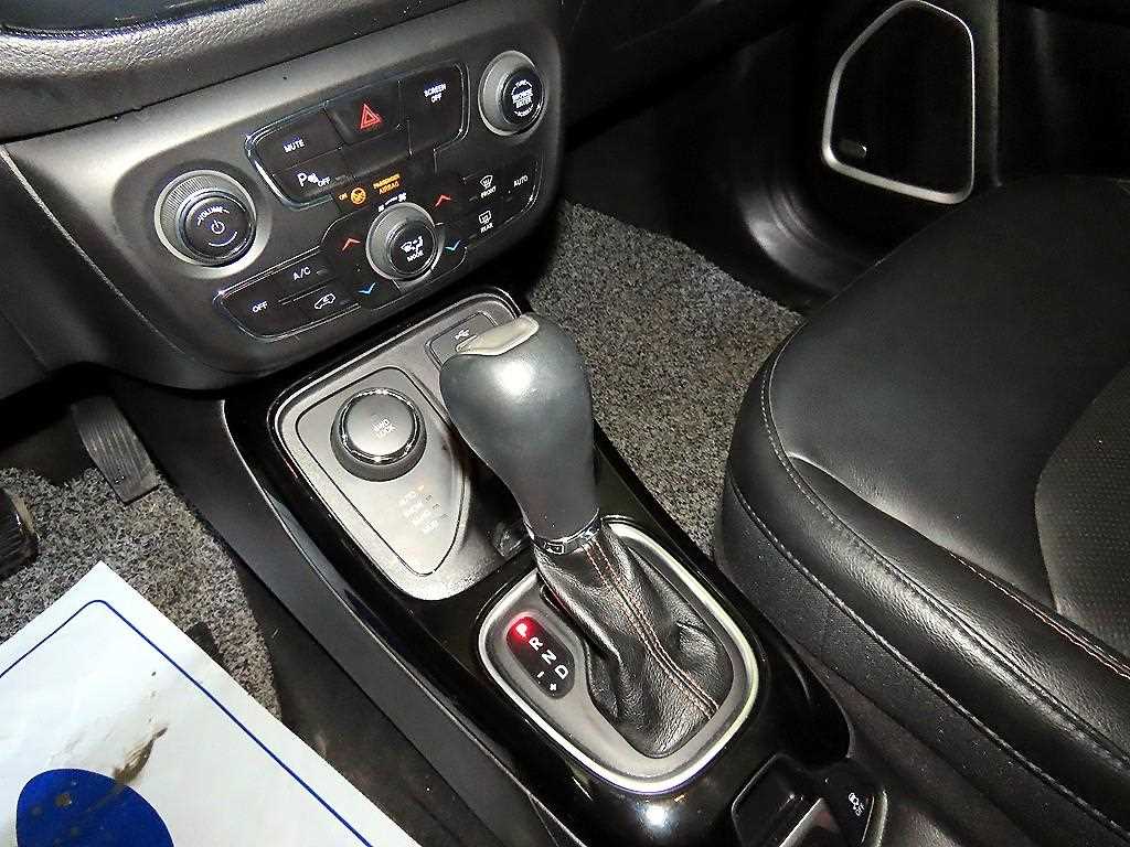 Jeep Compass - Vista 12