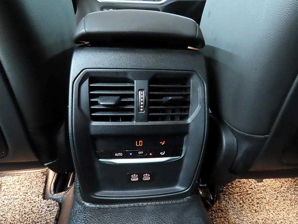 BMW 3 series 2021 Rojo - Importación desde Corea - HF Imports Iquique - Foto 14