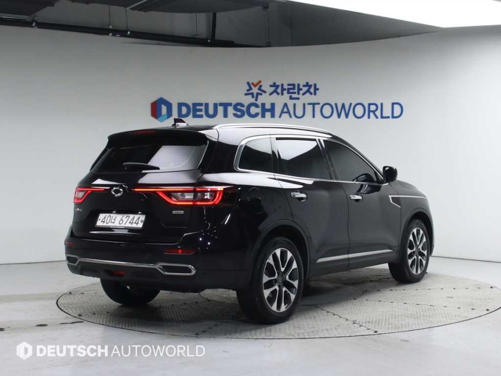 SAMSUNG QM6 - Vista 2