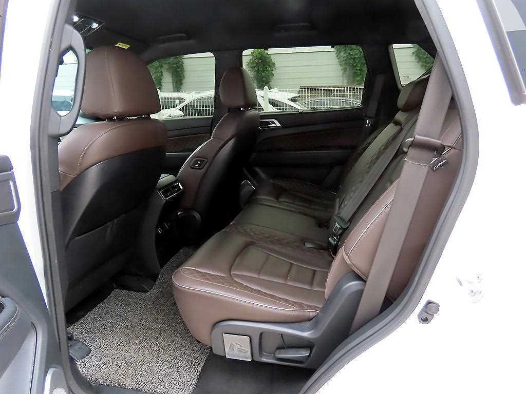 Ssangyong Rexton - Vista 6