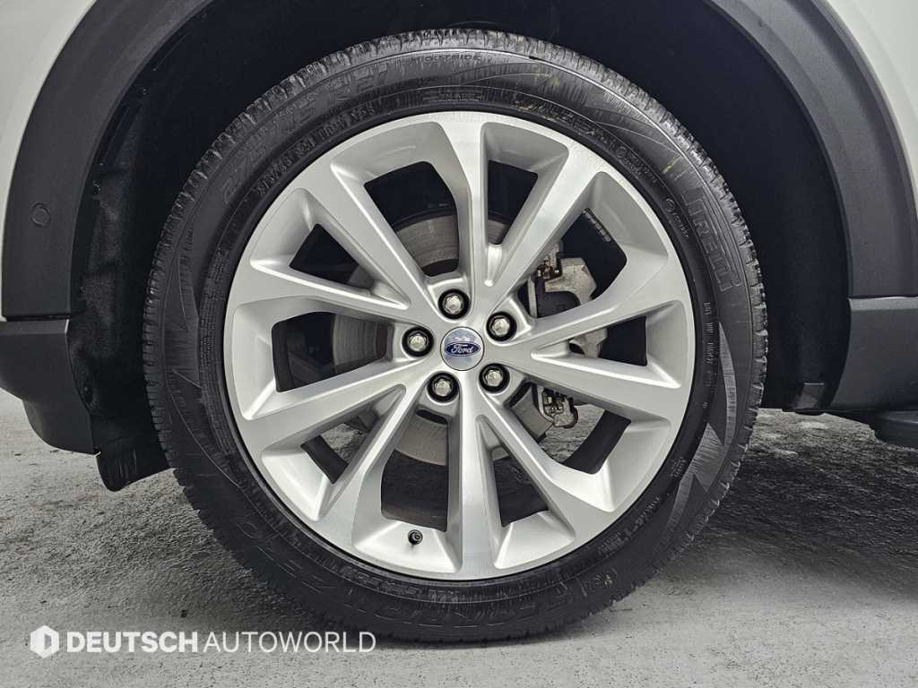 Ford Explorer - Vista 5