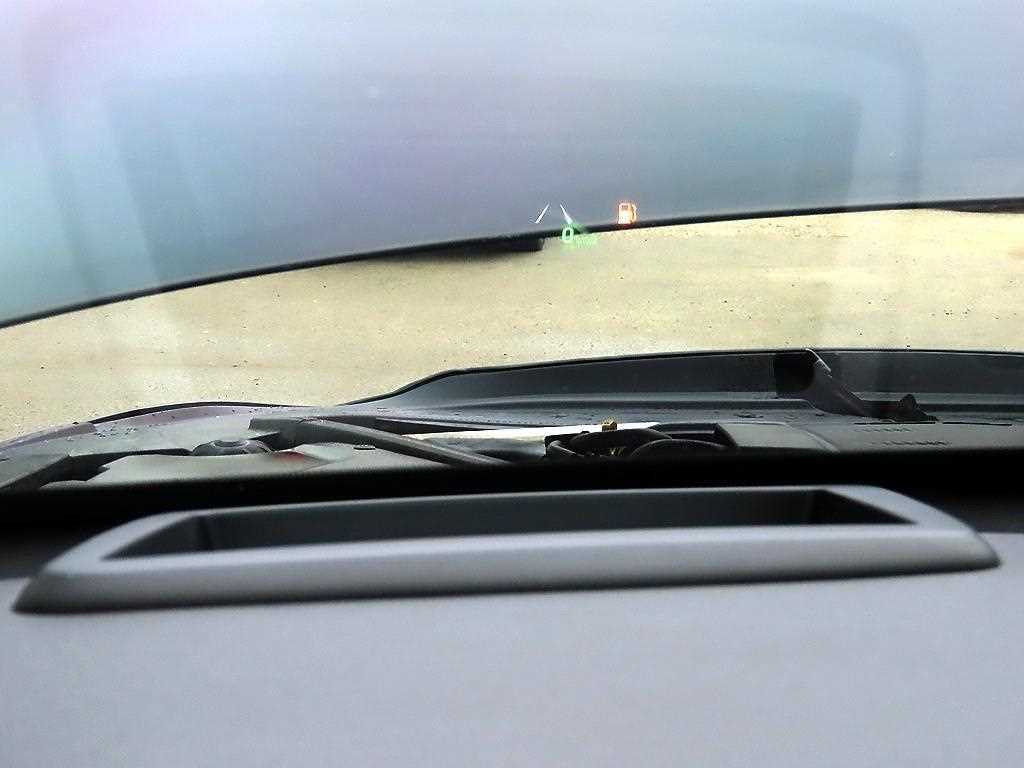 Genesis EQ900 - Vista 10