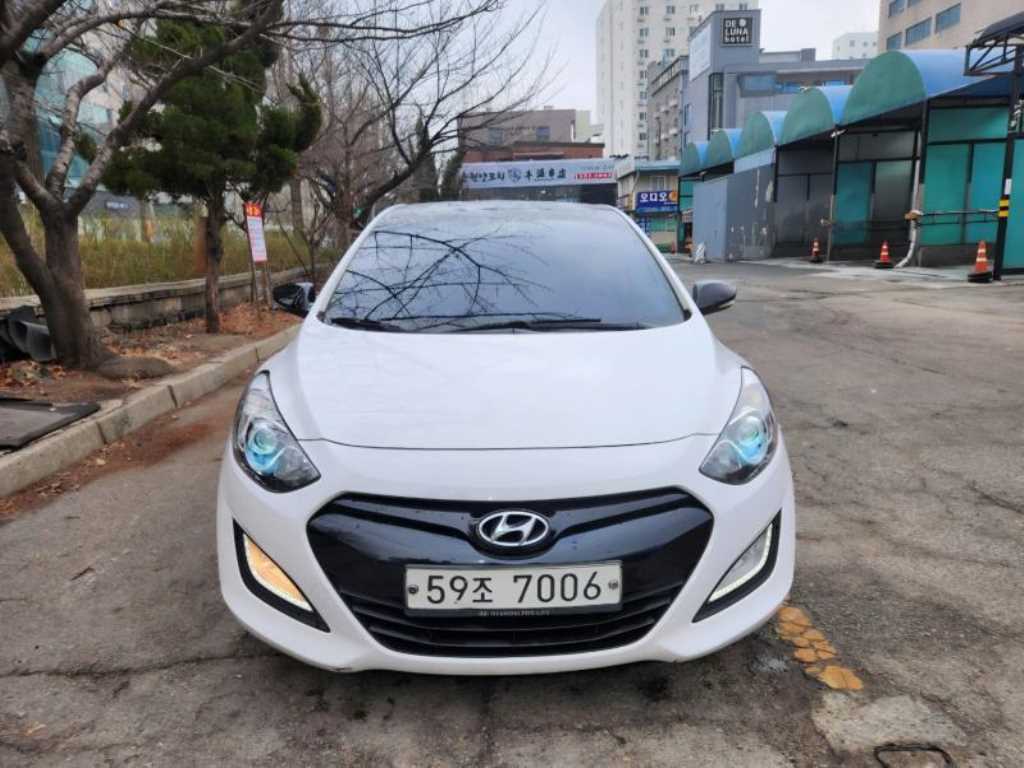 HYUNDAI i30 2014 - Importación desde Corea - HF Imports Iquique - Foto 1