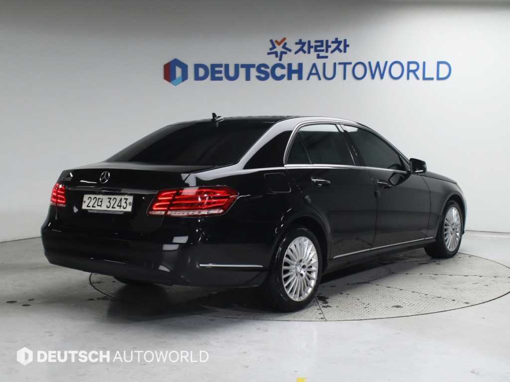 Mercedes Benz E class - Vista 2