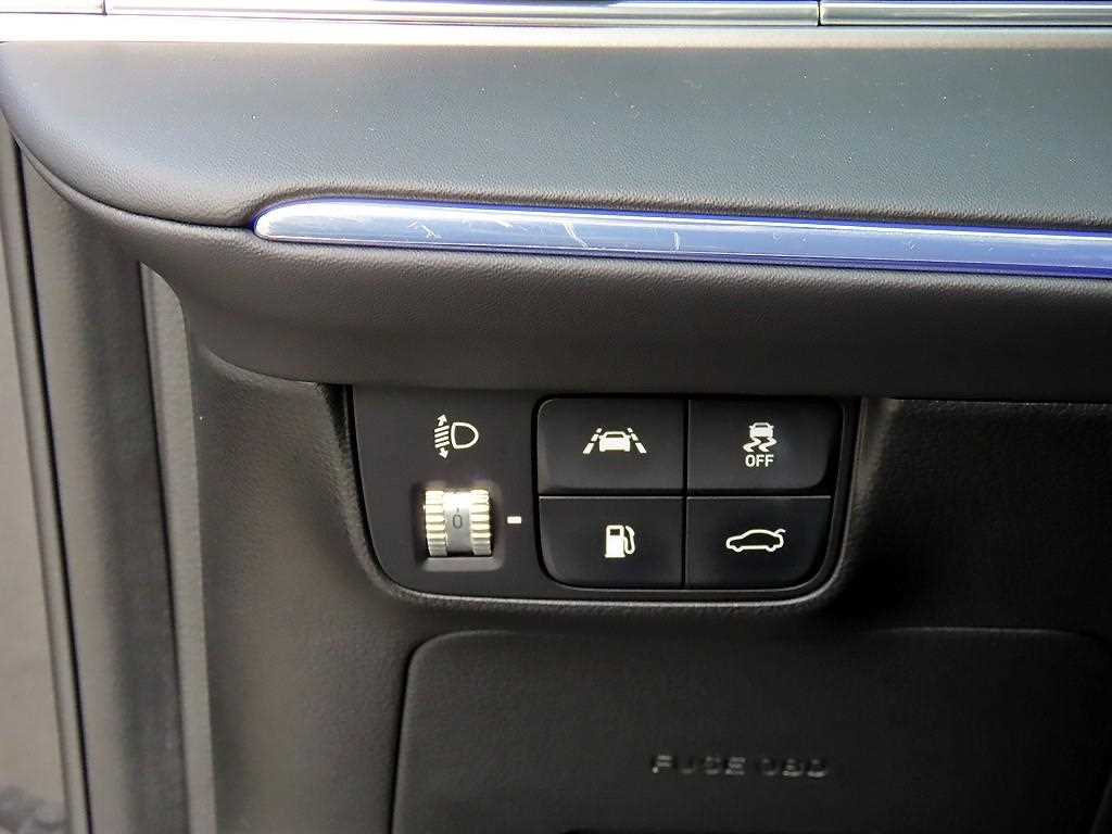 HYUNDAI Grandeur - Vista 12