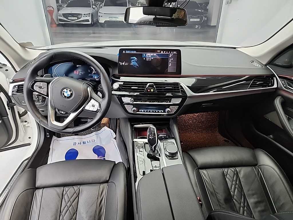 BMW 5 Series - Vista 7