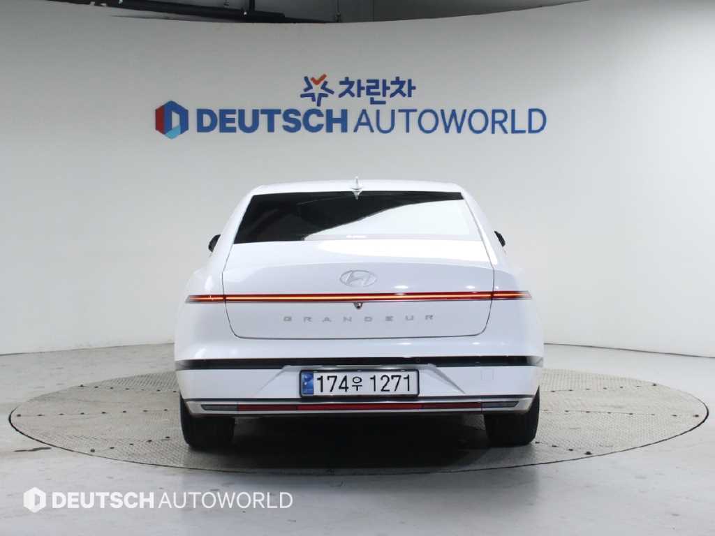 HYUNDAI Grandeur - Vista 4