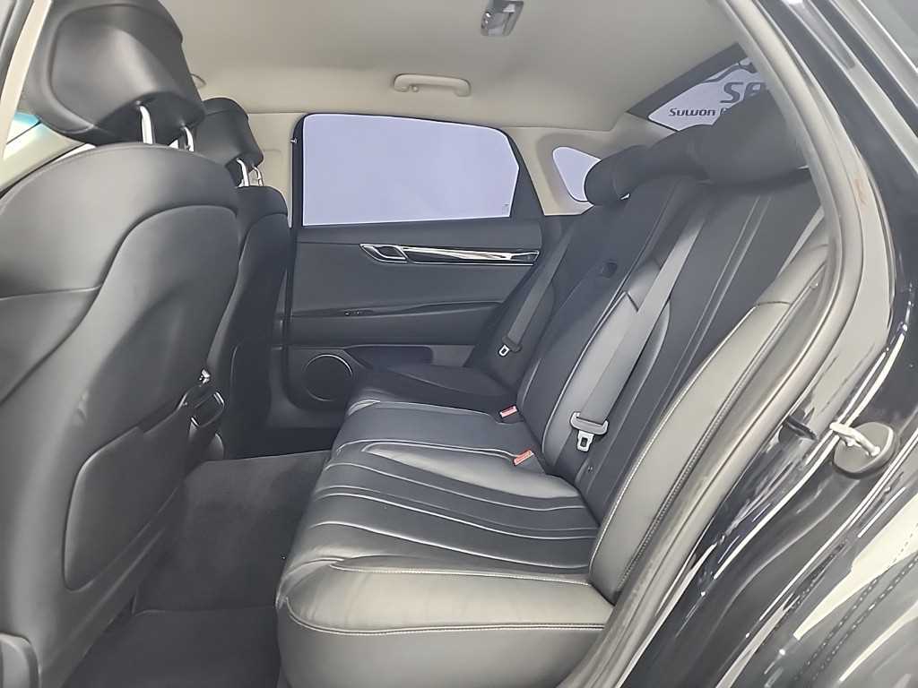 Genesis G80 - Vista 12