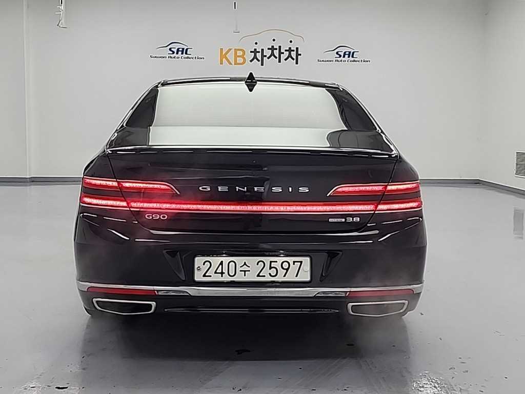 Genesis G90 - Vista 3