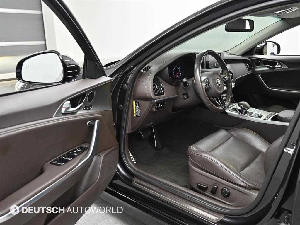 KIA Stinger - Vista 11