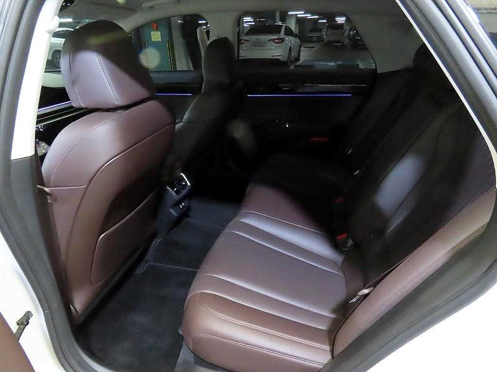 HYUNDAI Grandeur - Vista 7