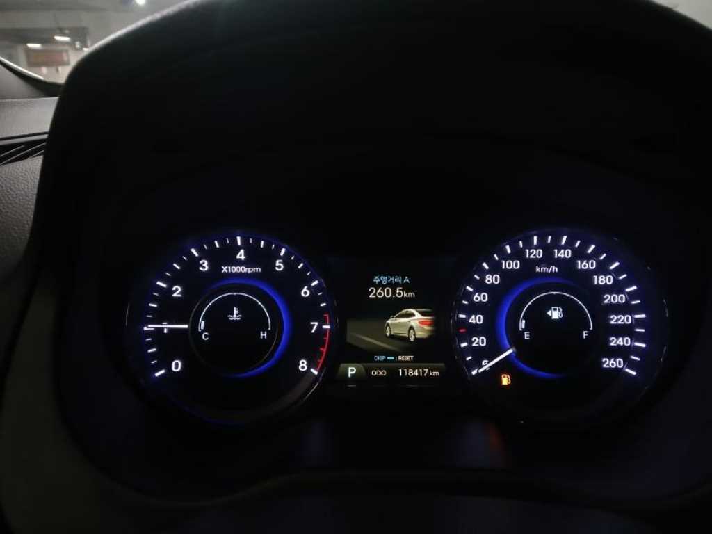 HYUNDAI Grandeur - Vista 10