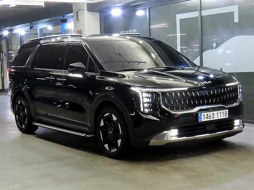 KIA Carnival 2025 Negro - Importación desde Corea - HF Imports Iquique - Foto 1