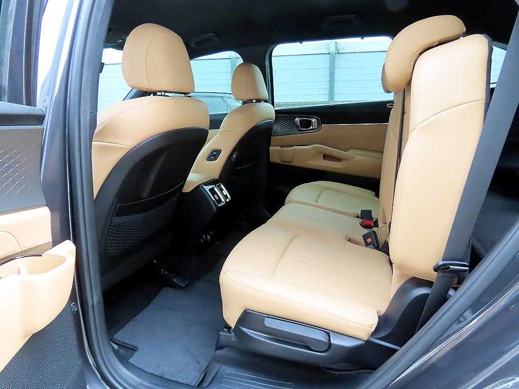 KIA Sorento - Vista 6