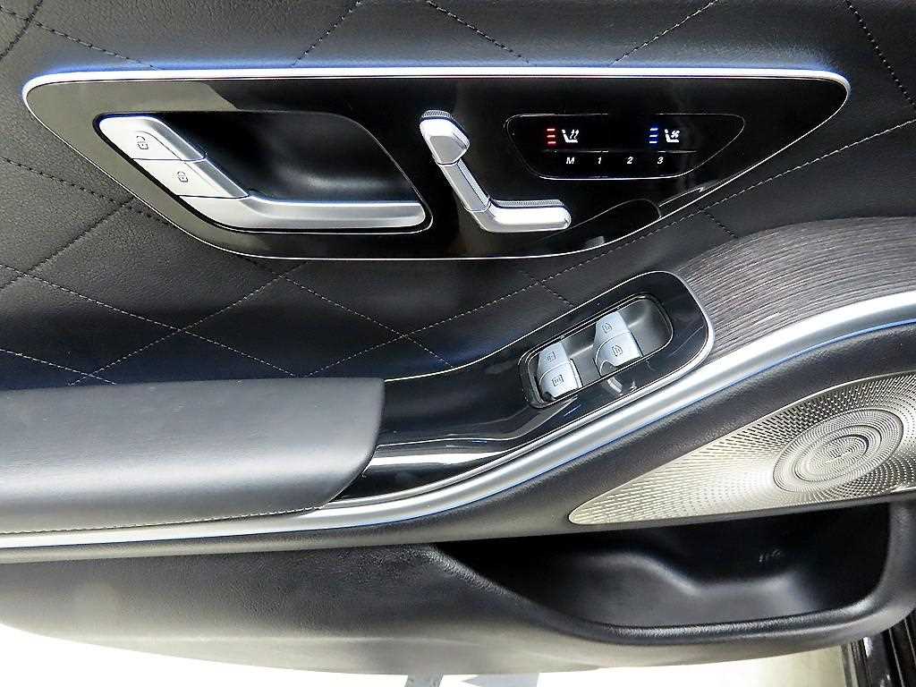 Mercedes Benz S Class - Vista 12