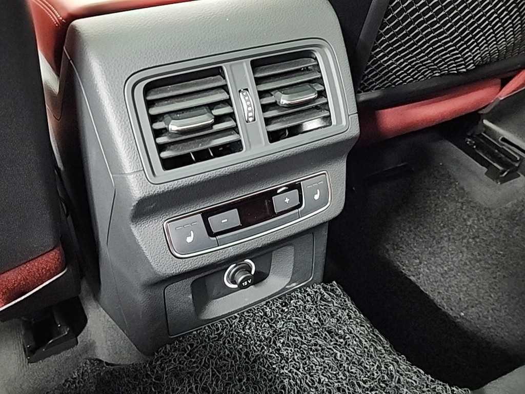 Audi SQ5 2020 Negro - Importación desde Corea - HF Imports Iquique - Foto 13