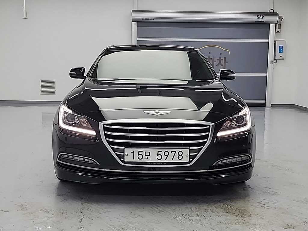 HYUNDAI Genesis - Vista 2